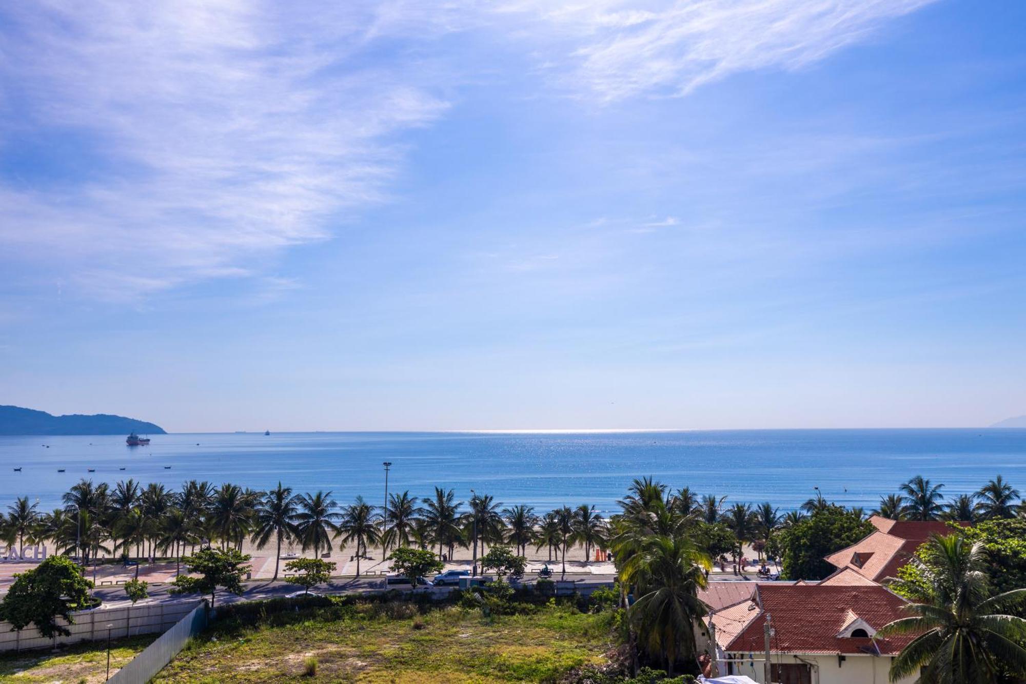 Jbay Beachfront Boutique Hotel Đà Nẵng Exterior foto