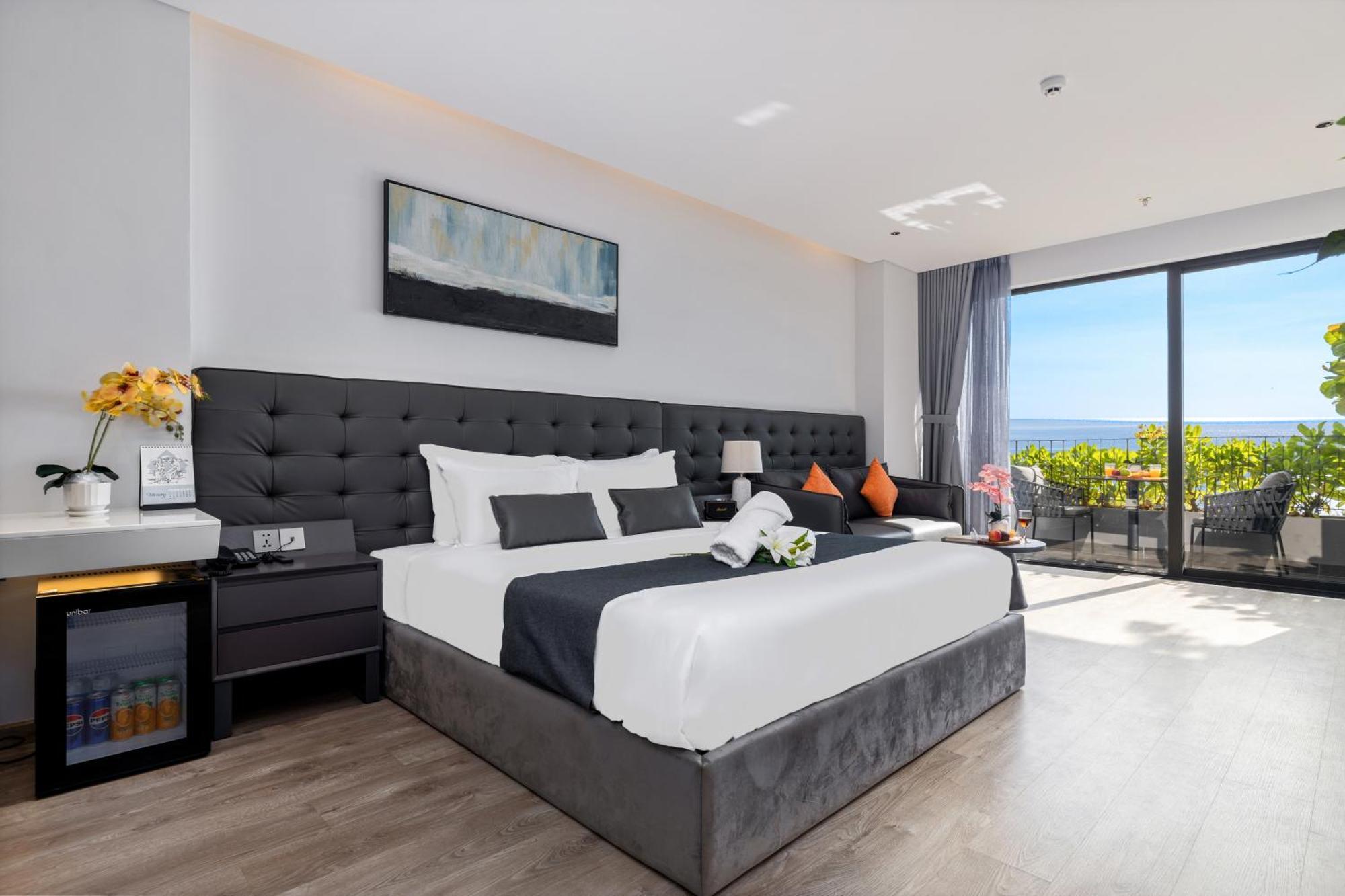 Jbay Beachfront Boutique Hotel Đà Nẵng Exterior foto