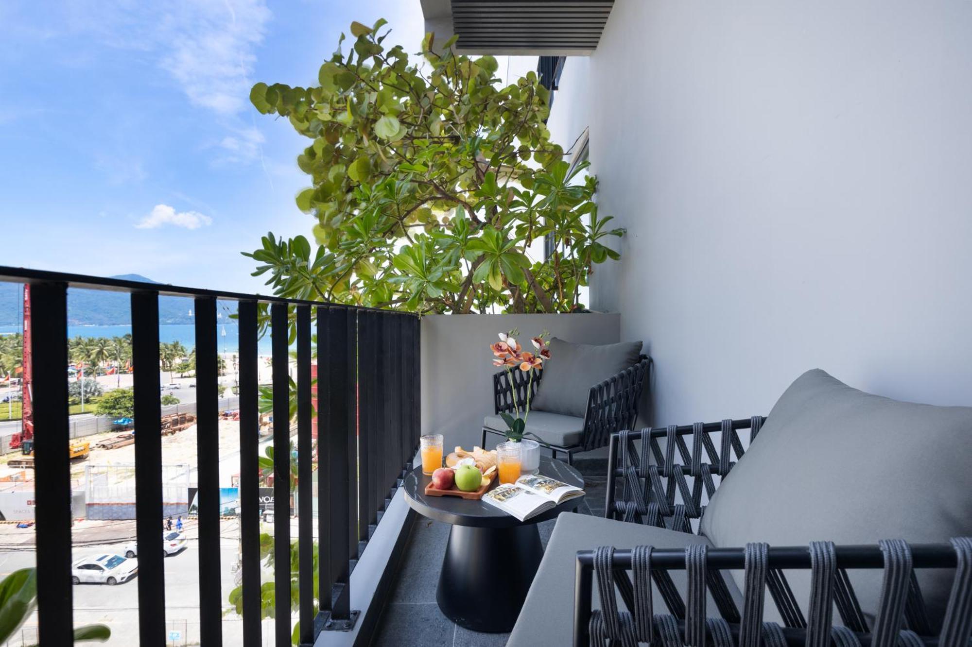 Jbay Beachfront Boutique Hotel Đà Nẵng Exterior foto