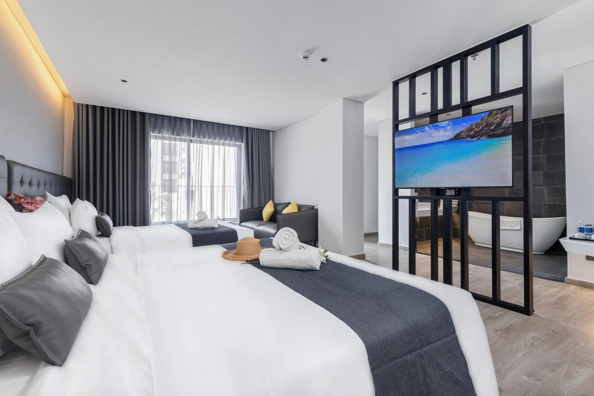 Jbay Beachfront Boutique Hotel Đà Nẵng Exterior foto